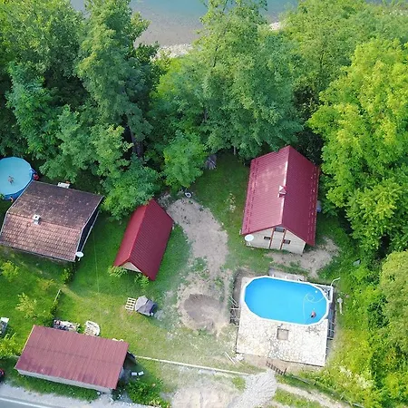 Country house Alaske Kolibe
